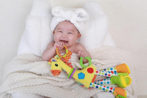 潍坊宝宝为什么会吐奶